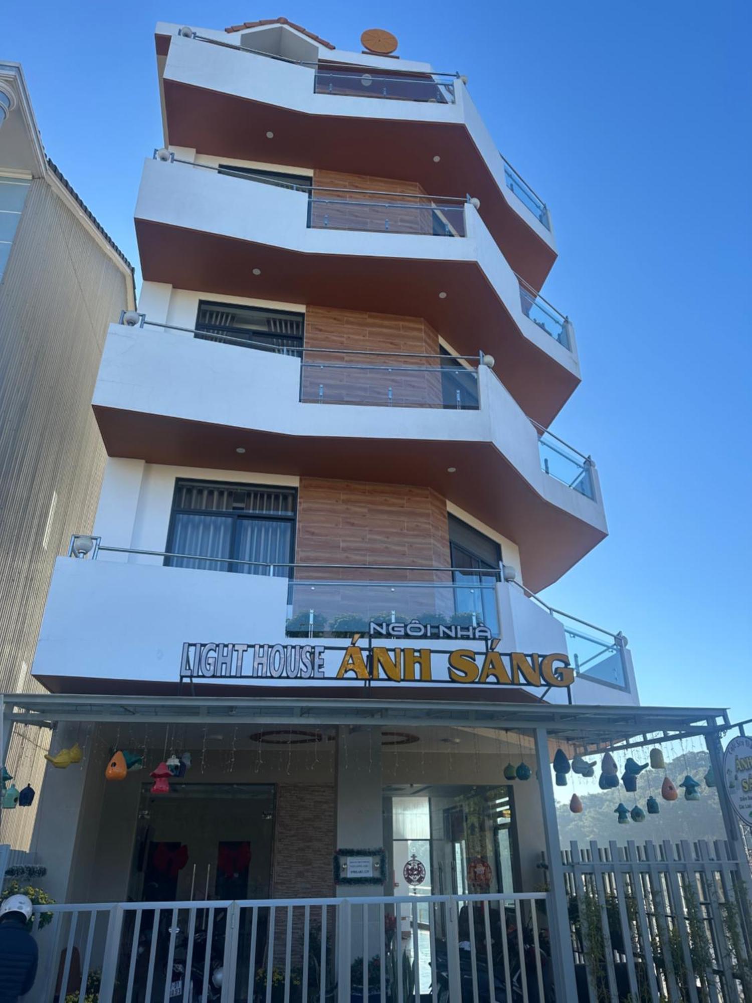 Khach San Anh Sang - Light House Hotel Da Lat Buitenkant foto